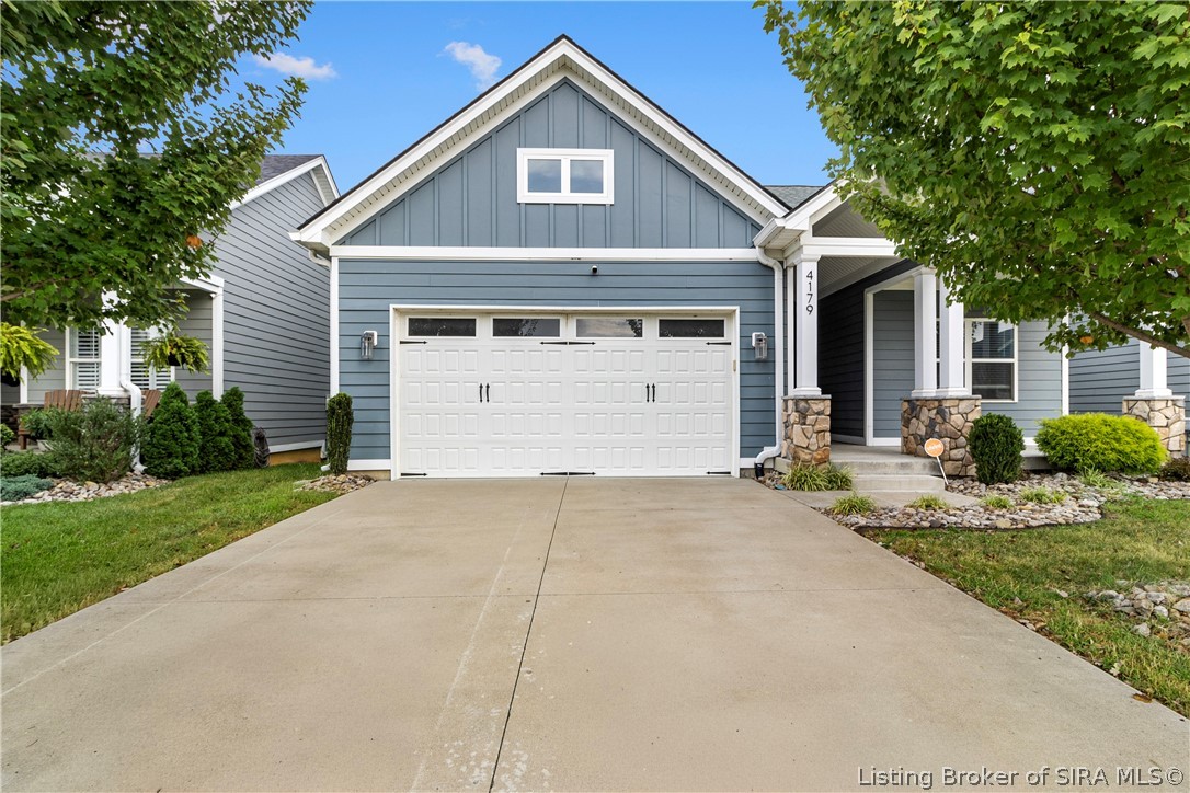 4179 Laverne Way Property Photo 3