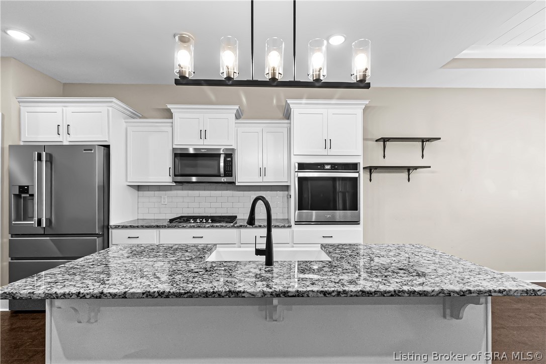 4179 Laverne Way Property Photo 8