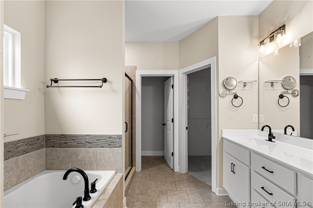 4179 Laverne Way Property Photo 26