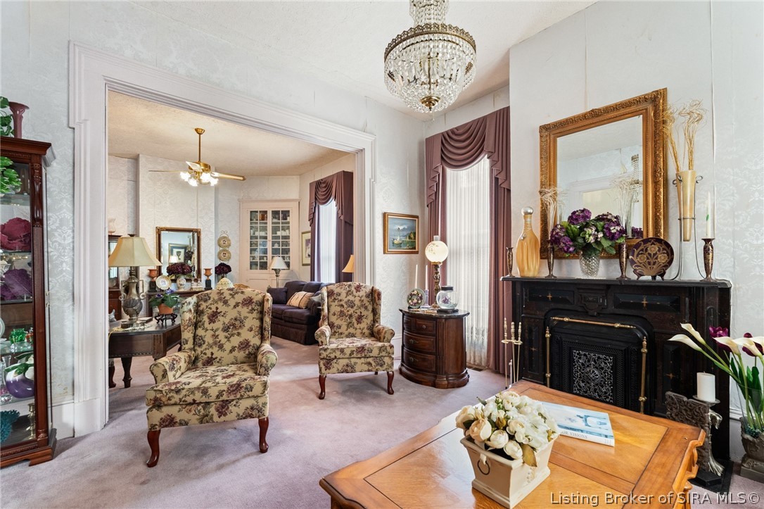 633 N Capitol Avenue Property Photo 11