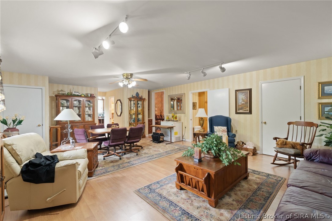 633 N Capitol Avenue Property Photo 29