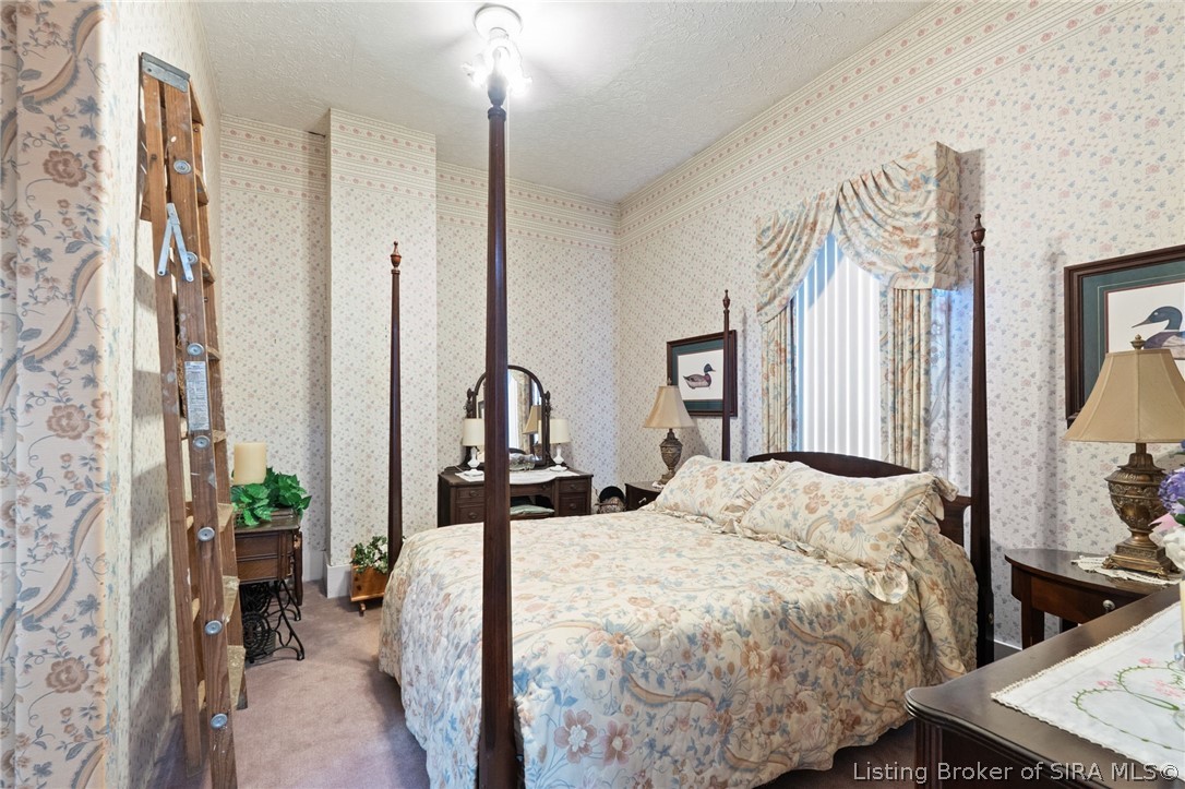 633 N Capitol Avenue Property Photo 41