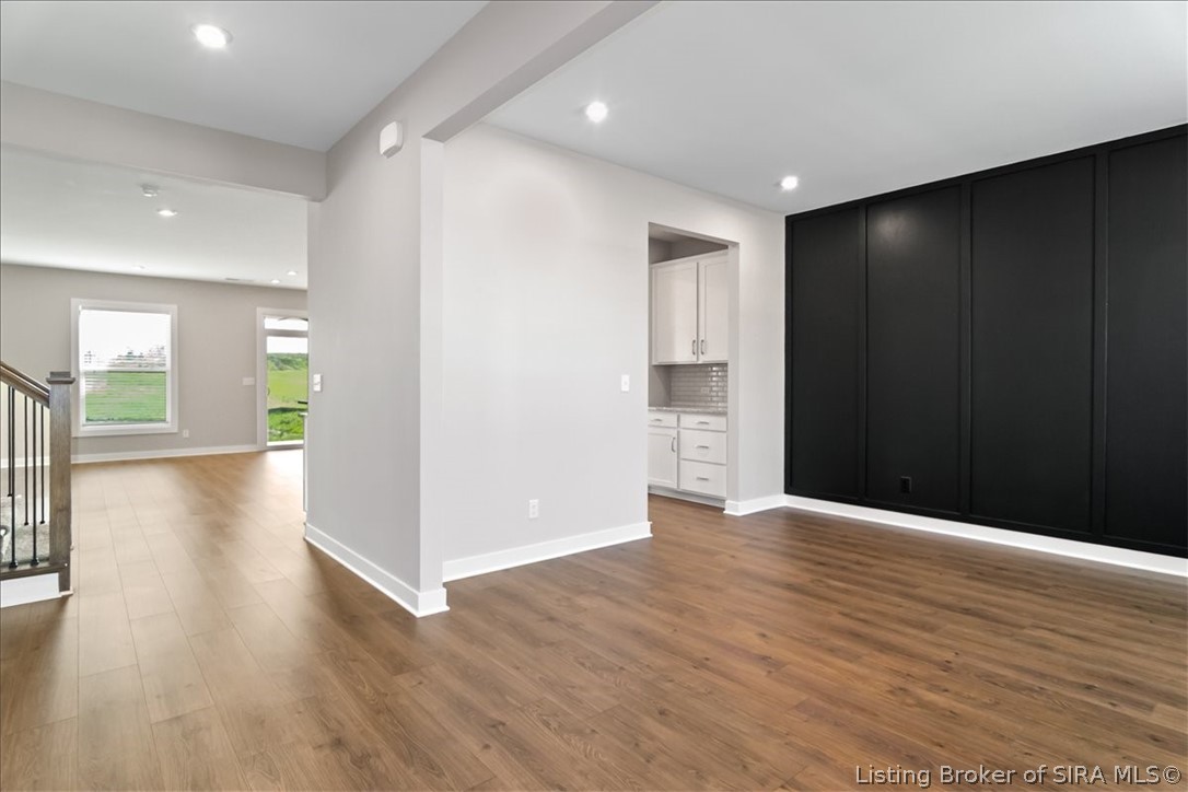 5093 Jackson Drive Property Photo 4