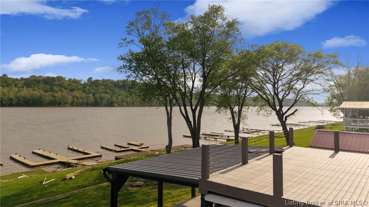 252 River Road W Property Photo 9