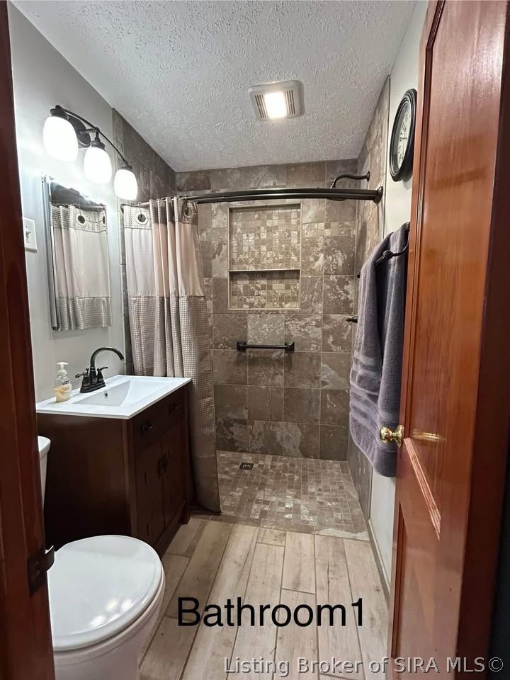 311 E Pike Street Property Photo 10