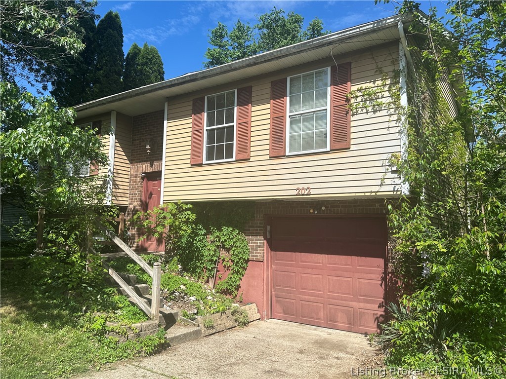 202 Bates Drive Property Photo 1