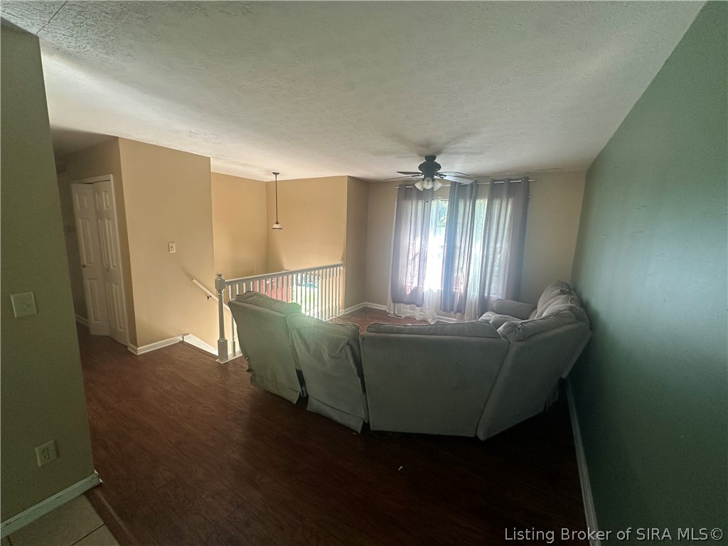 202 Bates Drive Property Photo 3