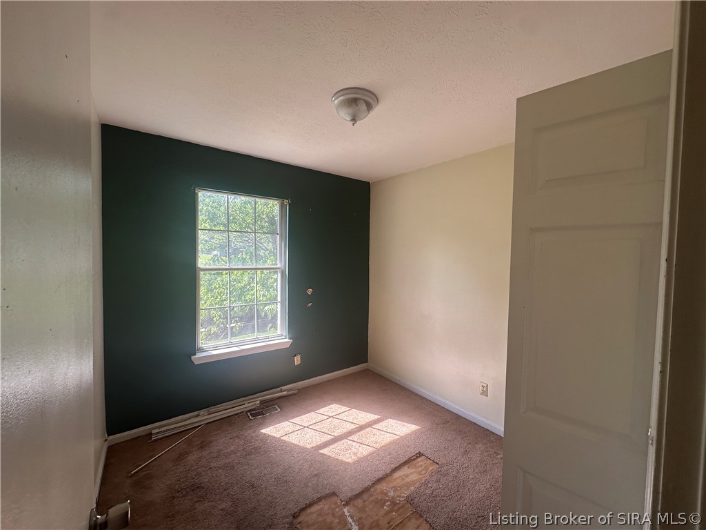 202 Bates Drive Property Photo 8
