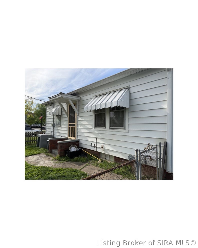 904 E Second Street Property Photo 13
