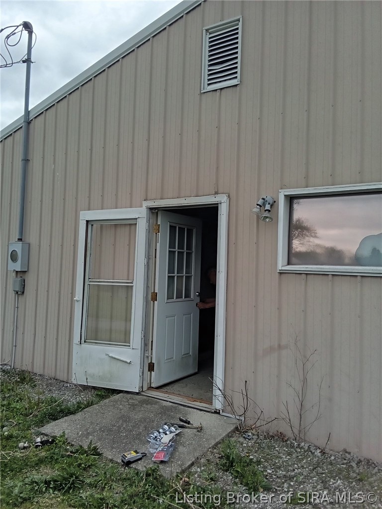 232 S Posey Street Property Photo 2