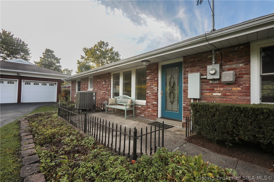 4630 Lakeview Drive Property Photo 3