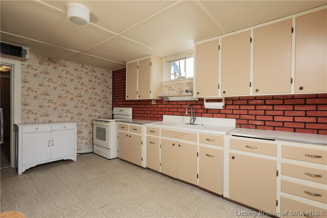 4630 Lakeview Drive Property Photo 38