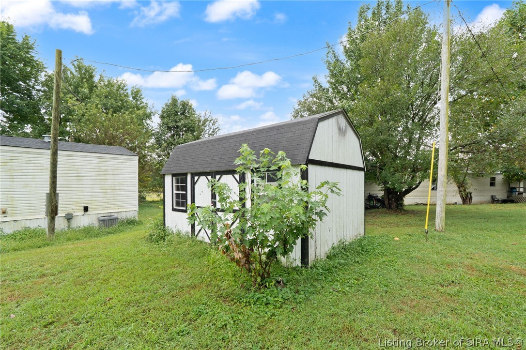 4662 New Amsterdam Road Property Photo 6