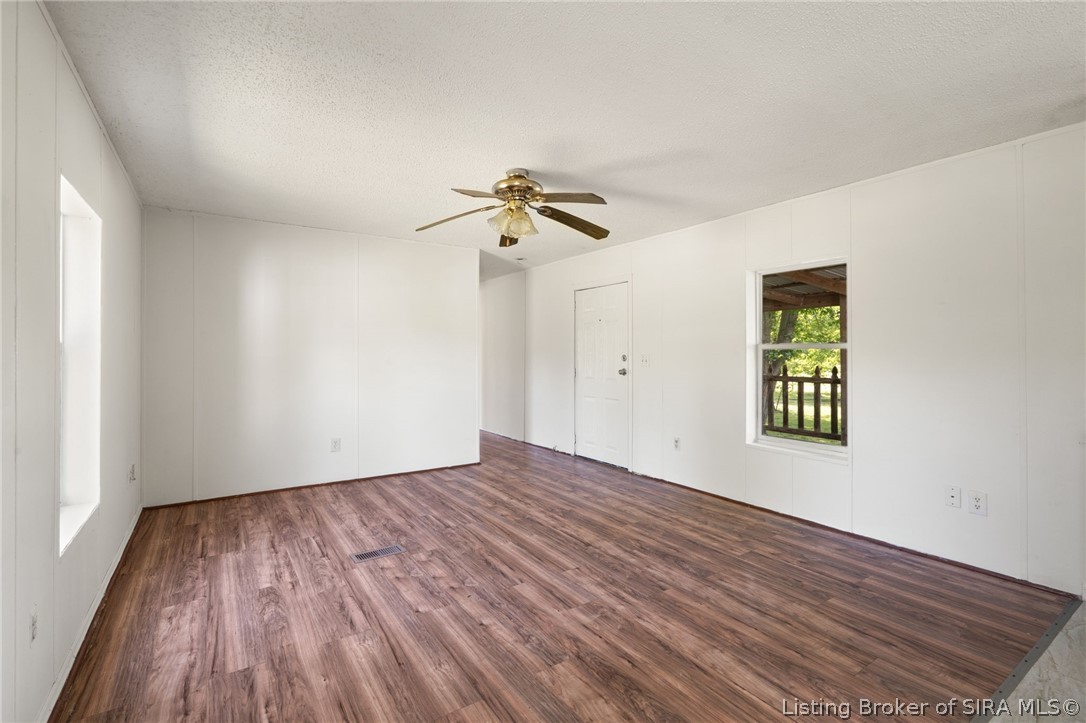4662 New Amsterdam Road Property Photo 22