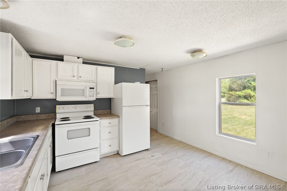 4662 New Amsterdam Road Property Photo 29