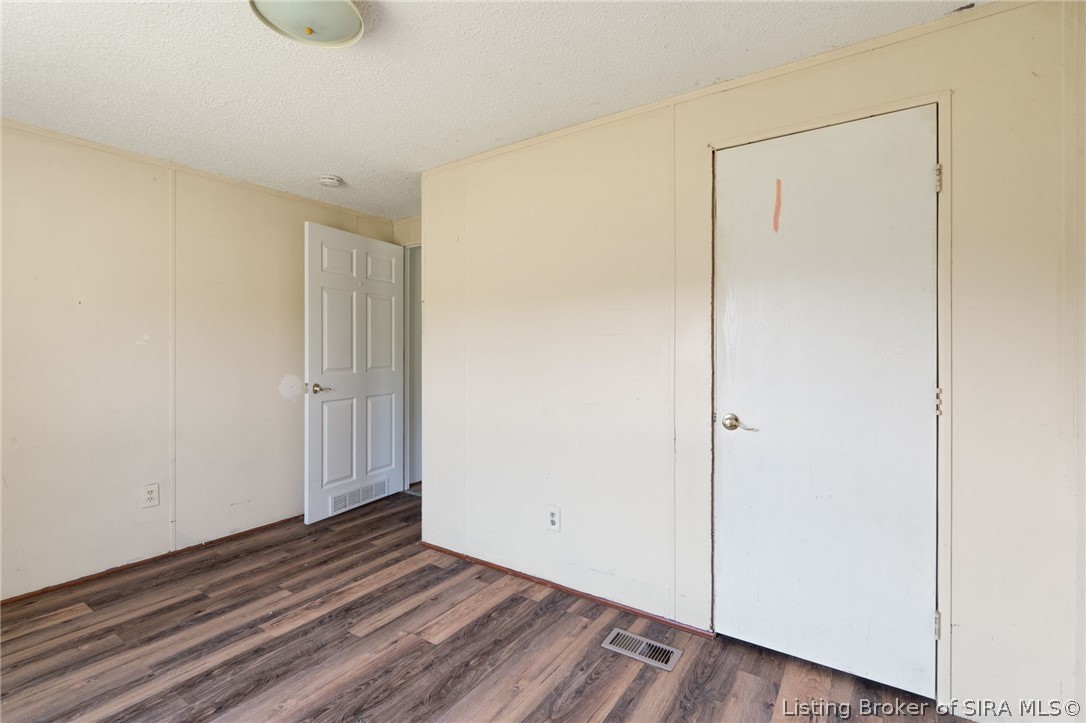 4662 New Amsterdam Road Property Photo 33