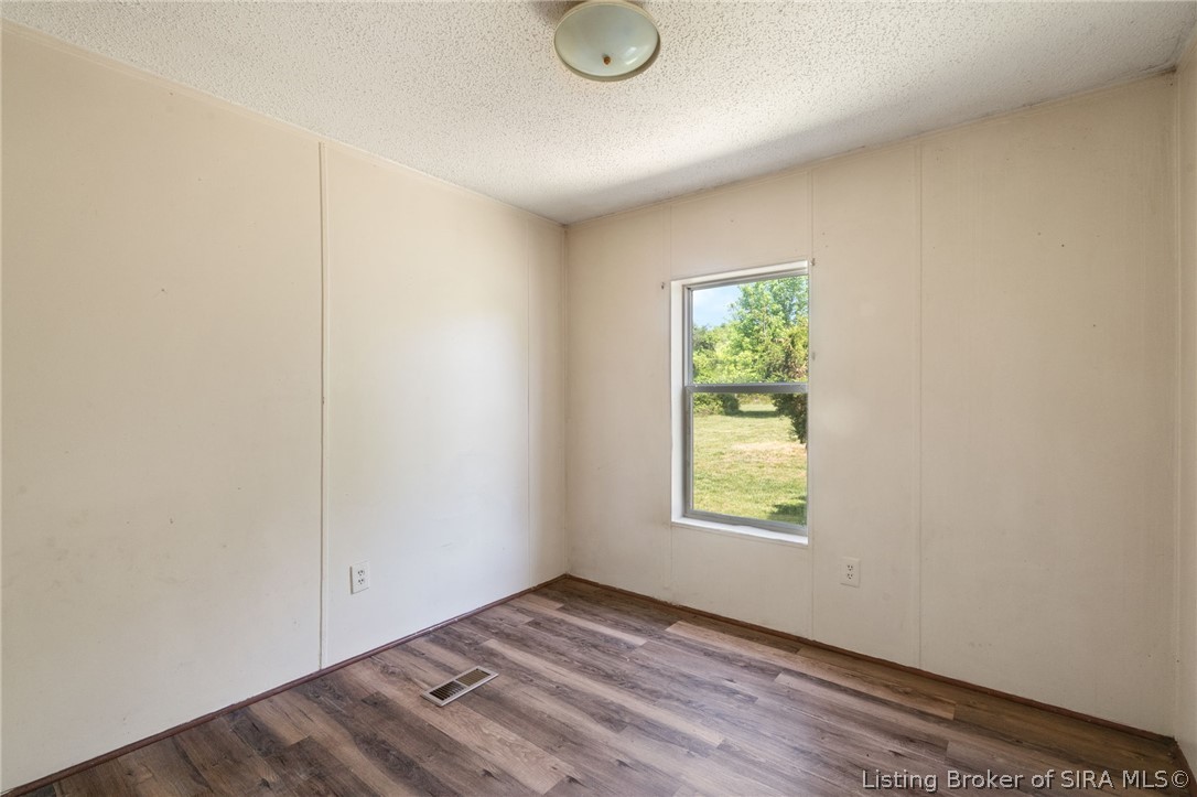 4662 New Amsterdam Road Property Photo 34