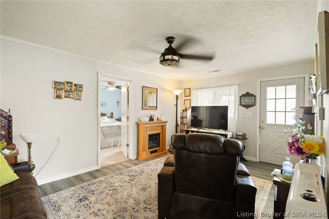 5988 E Us Highway 150 Property Photo 6
