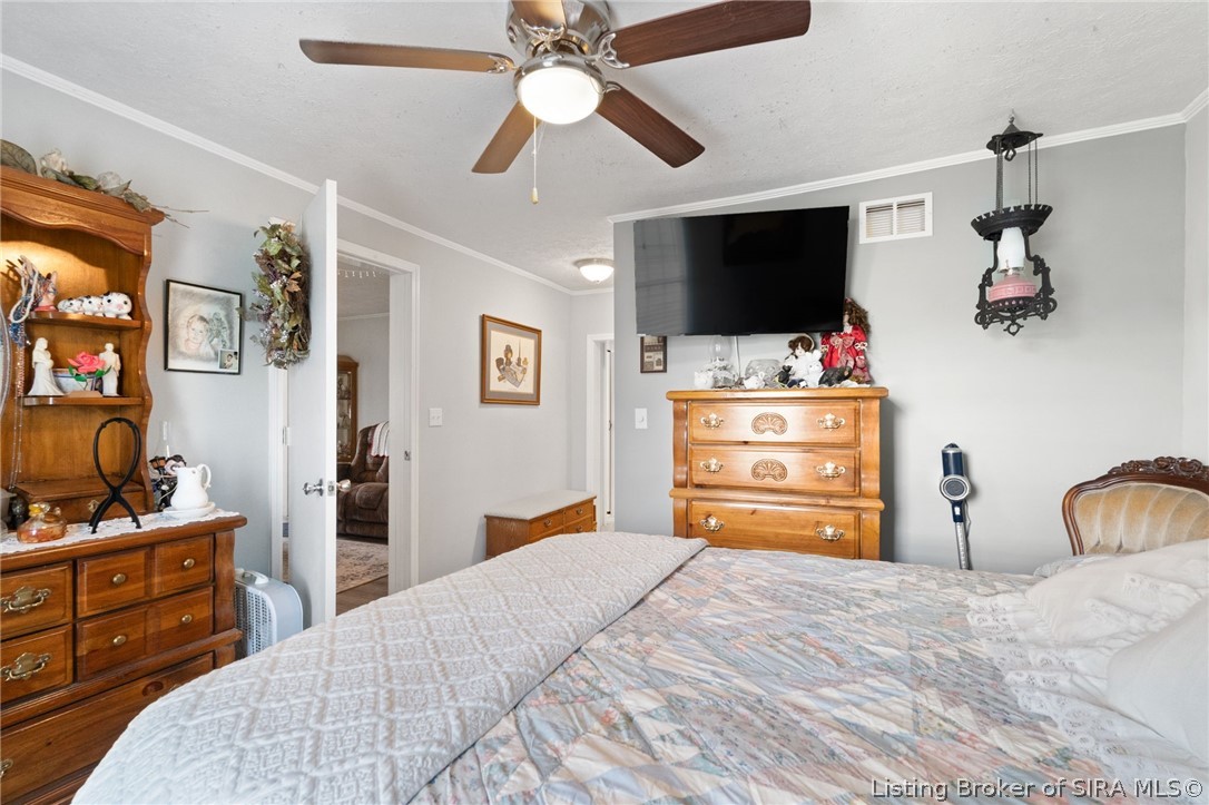 5988 E Us Highway 150 Property Photo 20