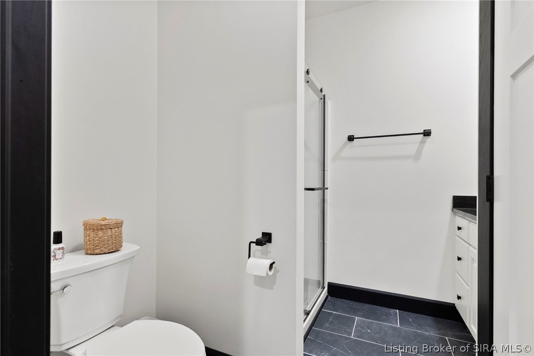 422 St Michaels Avenue Property Photo 15