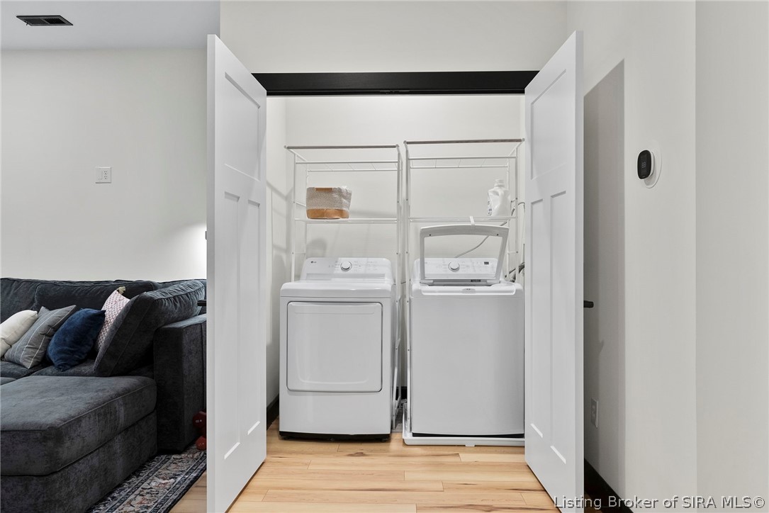 422 St Michaels Avenue Property Photo 28