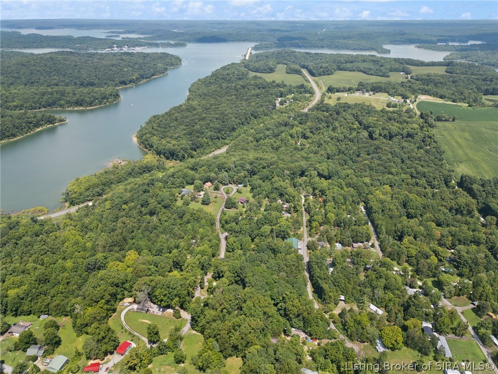 2304 N Sleepy Hollow Property Photo 6