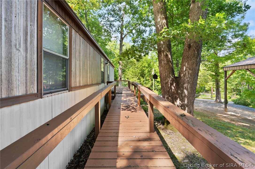 2304 N Sleepy Hollow Property Photo 8