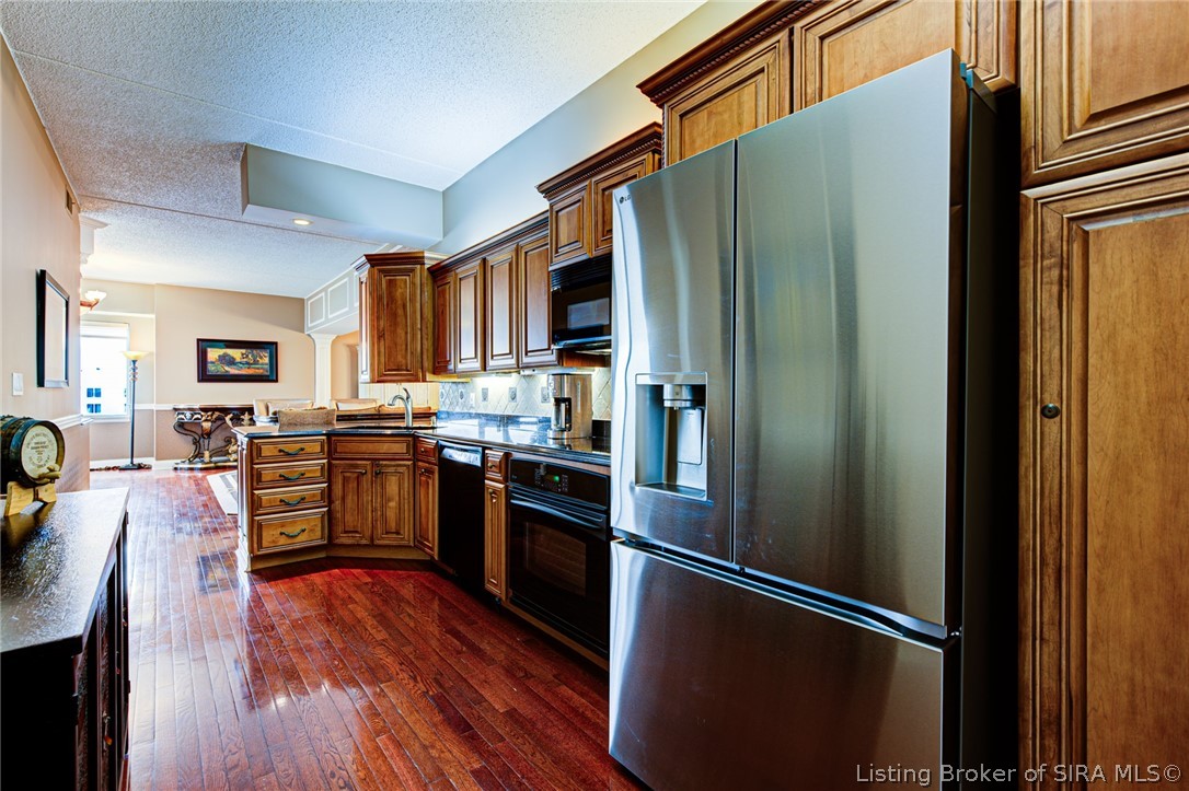 1 Riverpointe Plaza 905 Property Photo 3