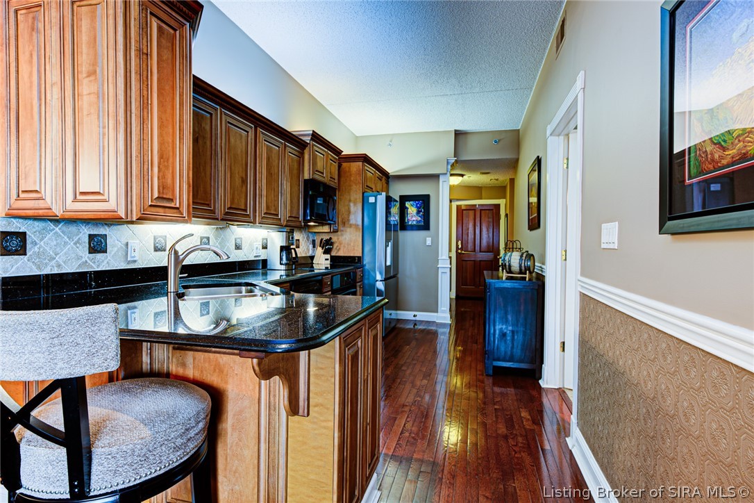 1 Riverpointe Plaza 905 Property Photo 5
