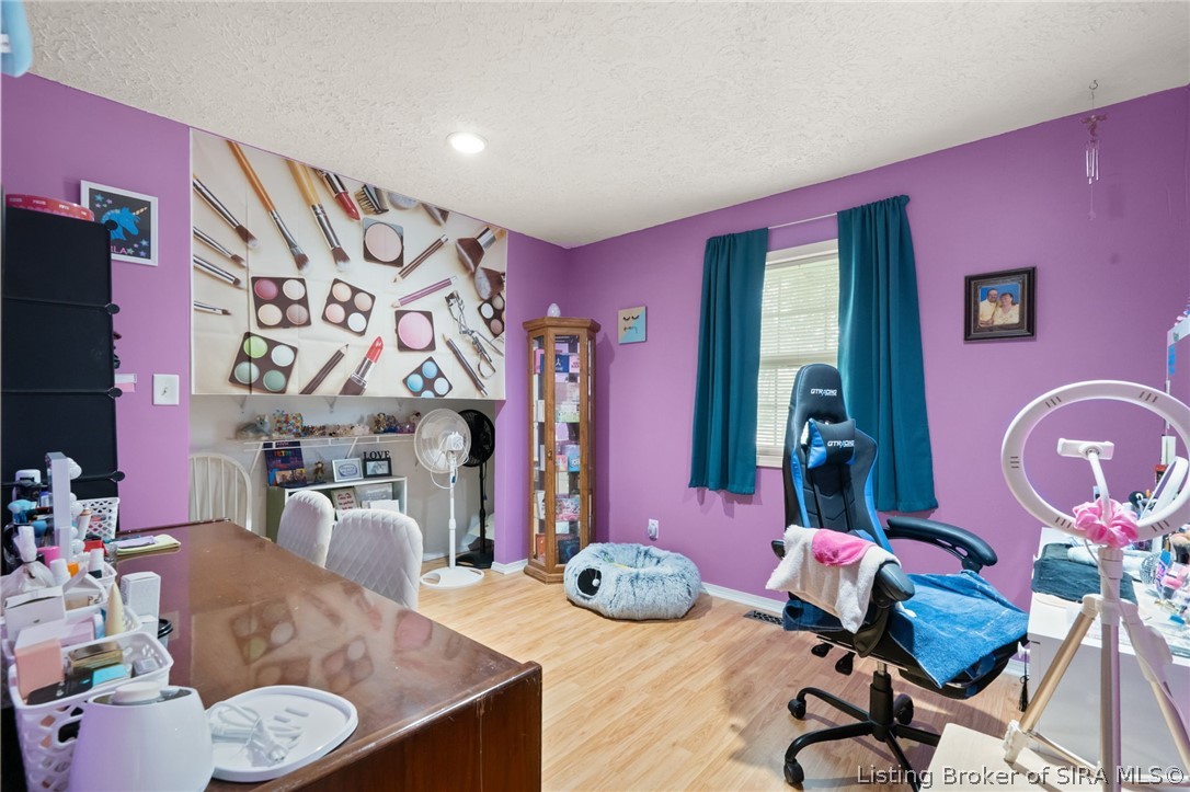 1081 E Smith Circle Property Photo 15
