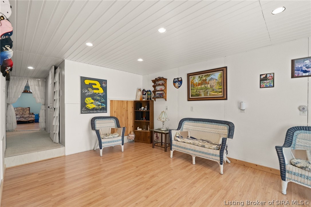 1081 E Smith Circle Property Photo 33