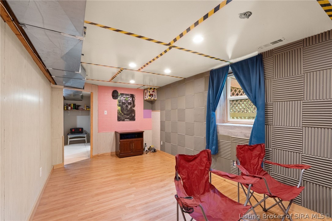 1081 E Smith Circle Property Photo 37