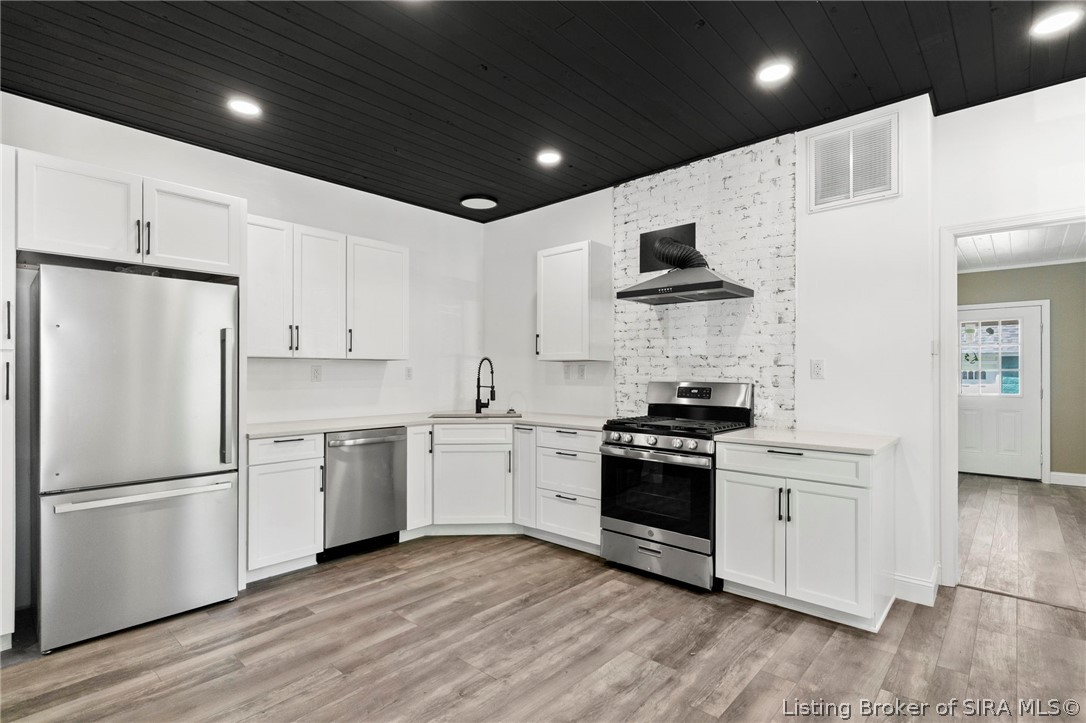 423 Mill Street Property Photo 5