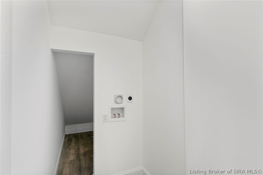 423 Mill Street Property Photo 8