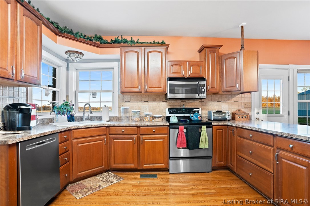 4502 N Sr 7 Property Photo 3