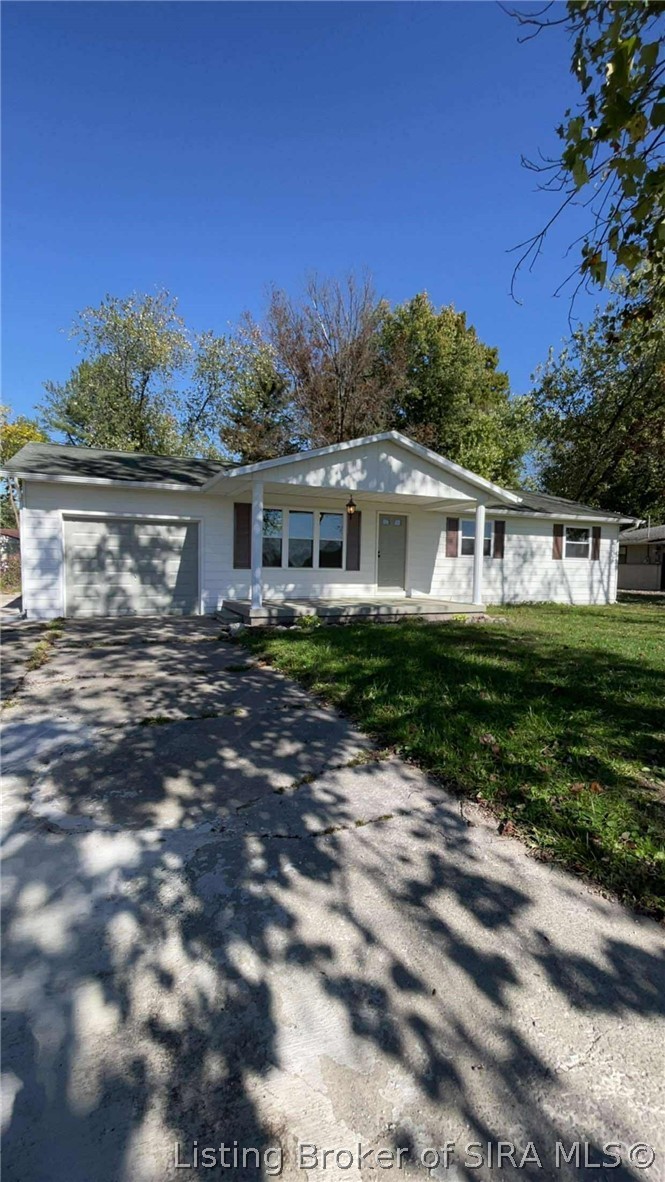 138 E Lovers Lane Property Photo 1