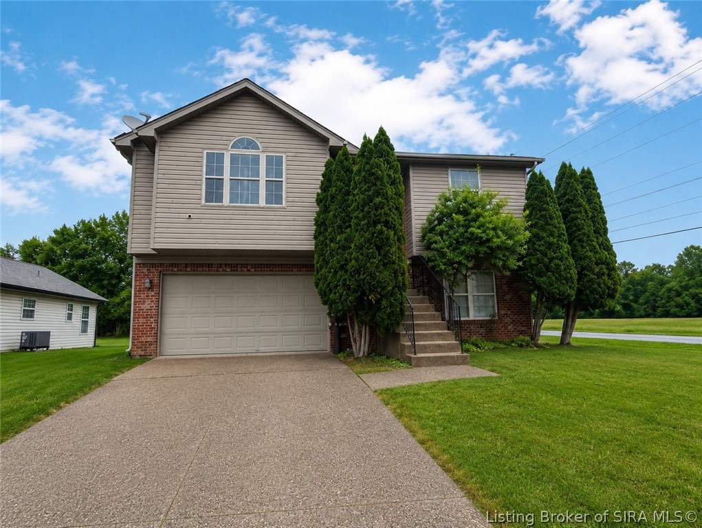 7501 Blue Sky Drive Property Photo 1