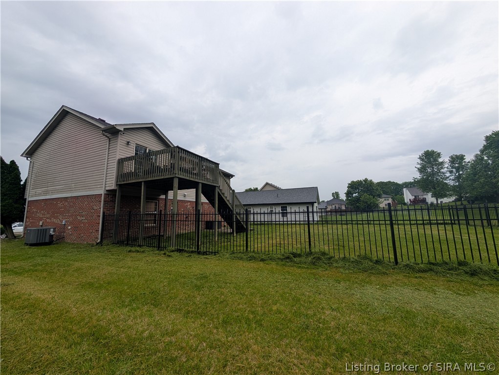 7501 Blue Sky Drive Property Photo 2