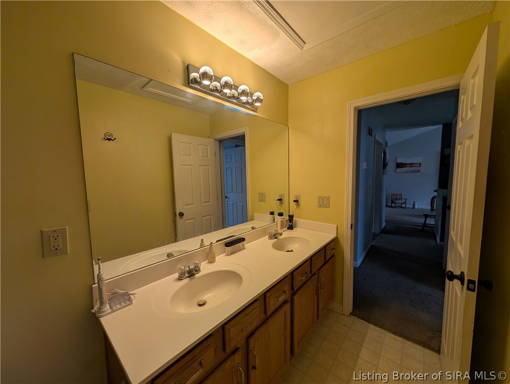7501 Blue Sky Drive Property Photo 10