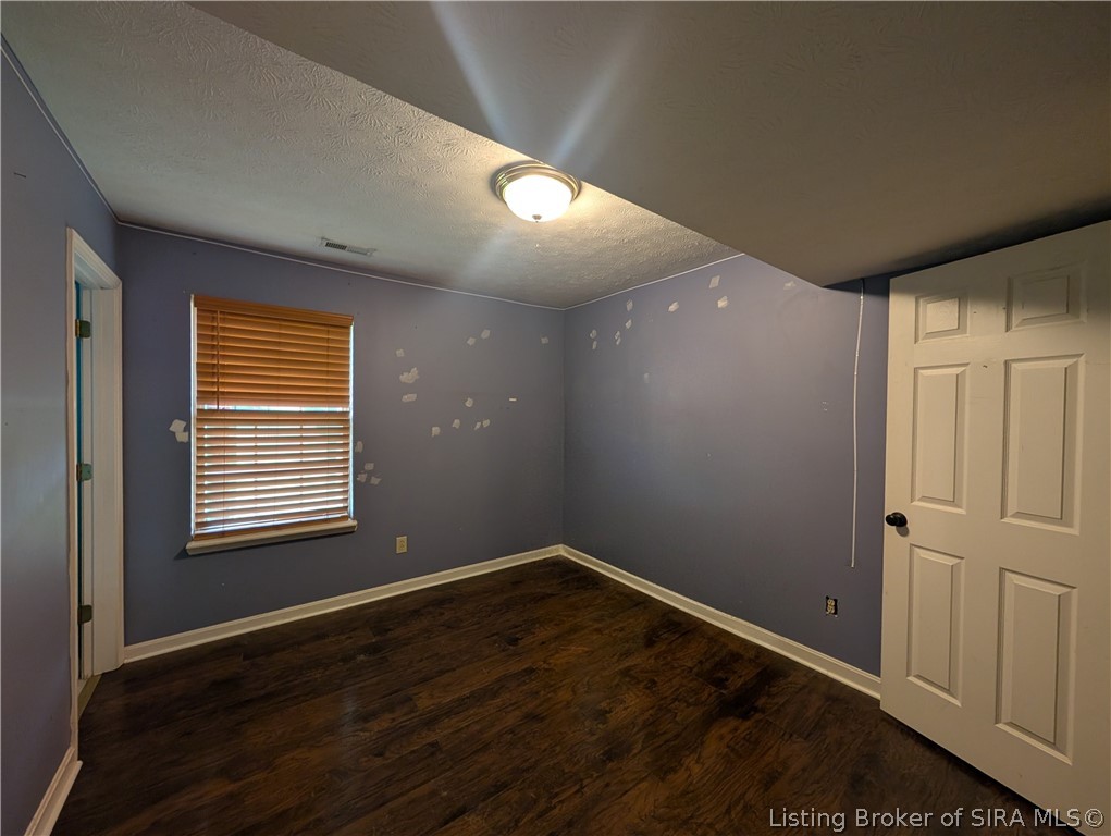 7501 Blue Sky Drive Property Photo 14