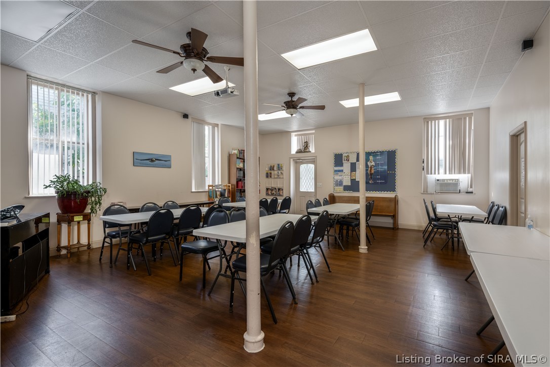 426 E Maple Street Property Photo 12