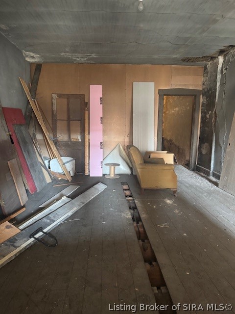 225 E Main Street Property Photo 10