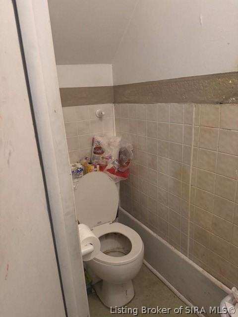225 E Main Street Property Photo 12