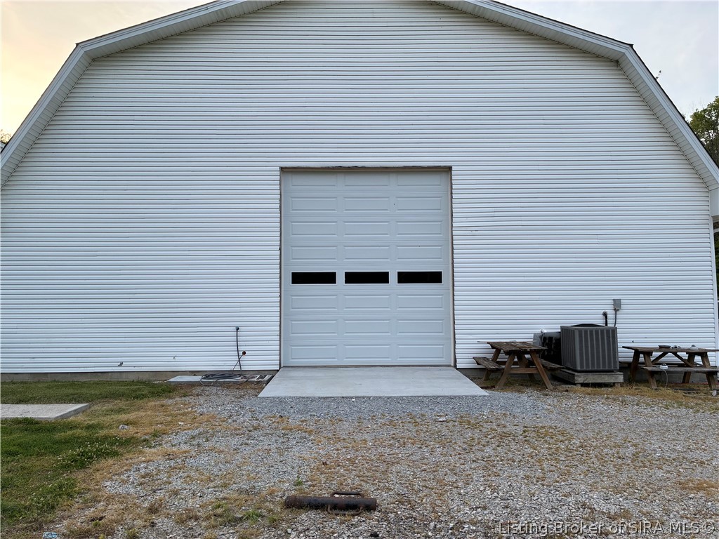 10609 Brownstown Road Property Photo 3