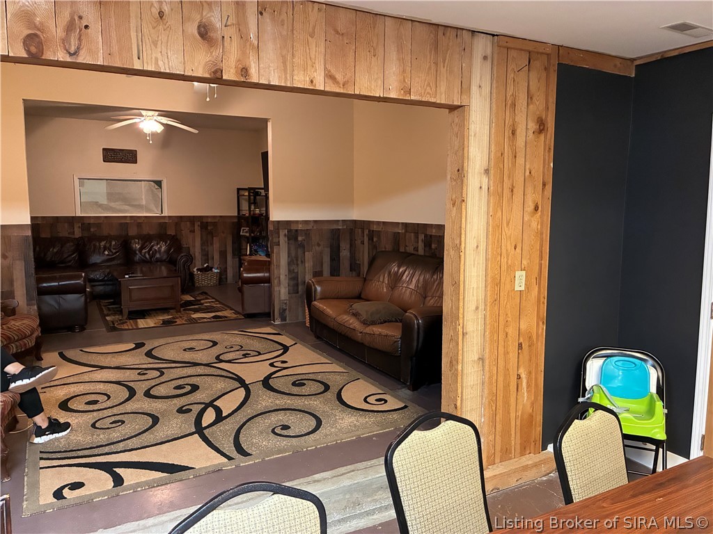 10609 Brownstown Road Property Photo 13