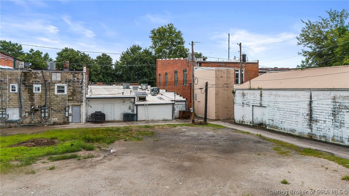 43 S Railroad Street Property Photo 6