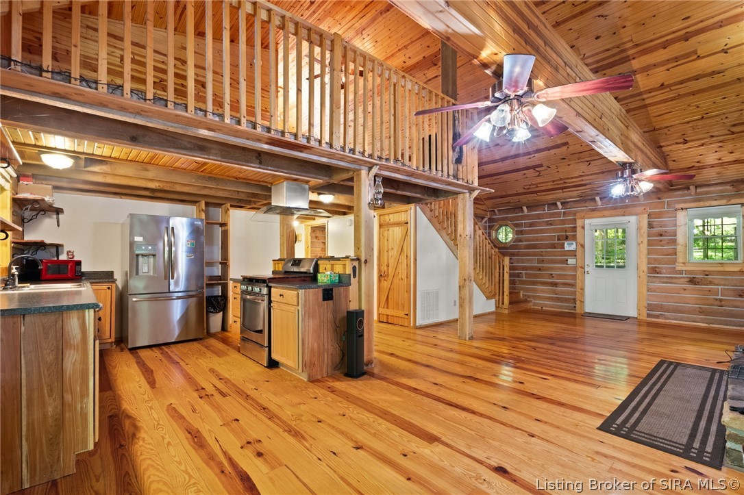 652 W State Rd 64 Property Photo 11