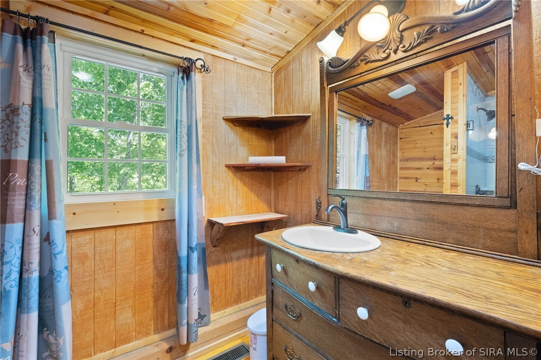 652 W State Rd 64 Property Photo 31