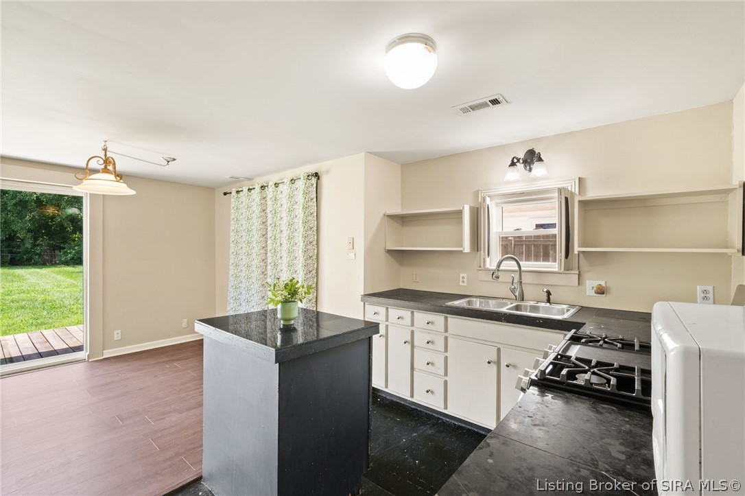 745 Cornell Avenue Property Photo 11
