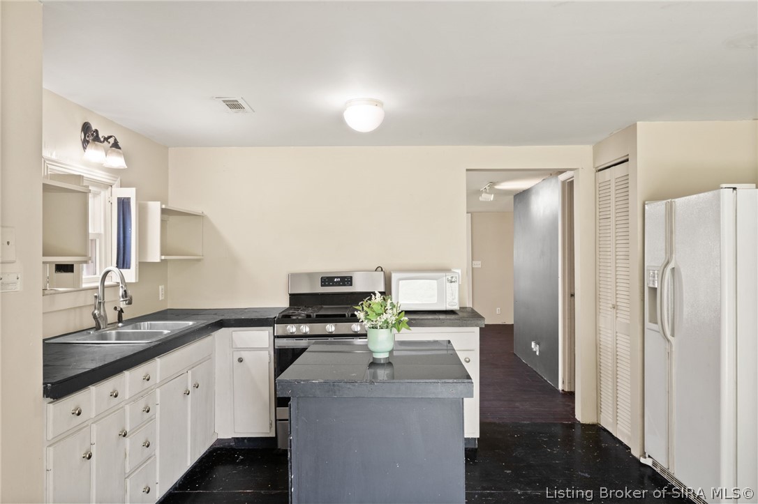 745 Cornell Avenue Property Photo 15